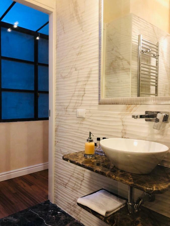 Luxury Apartment Frattina 34 Anelli Рим Екстериор снимка