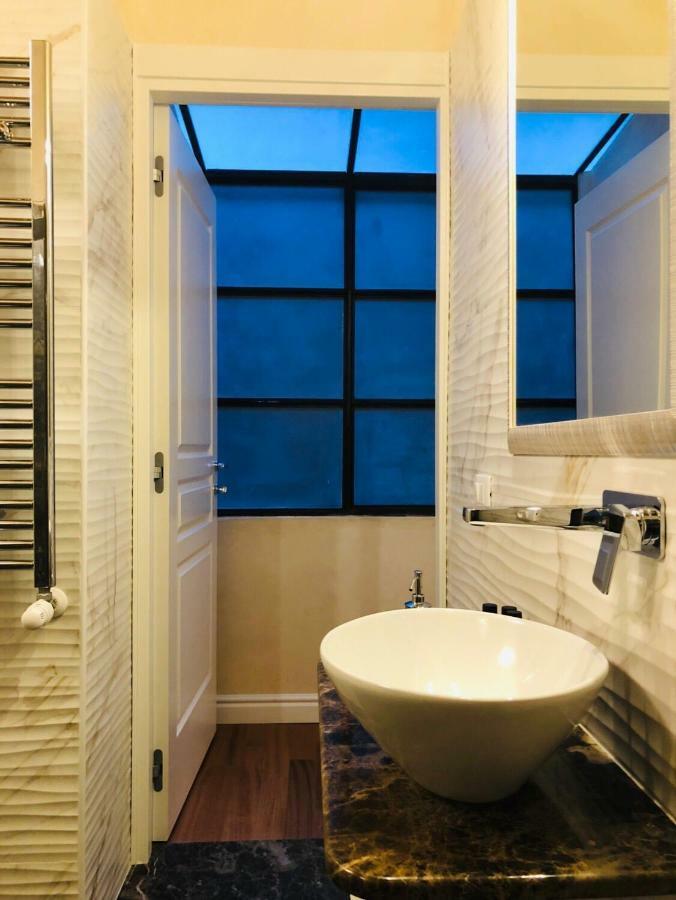 Luxury Apartment Frattina 34 Anelli Рим Екстериор снимка